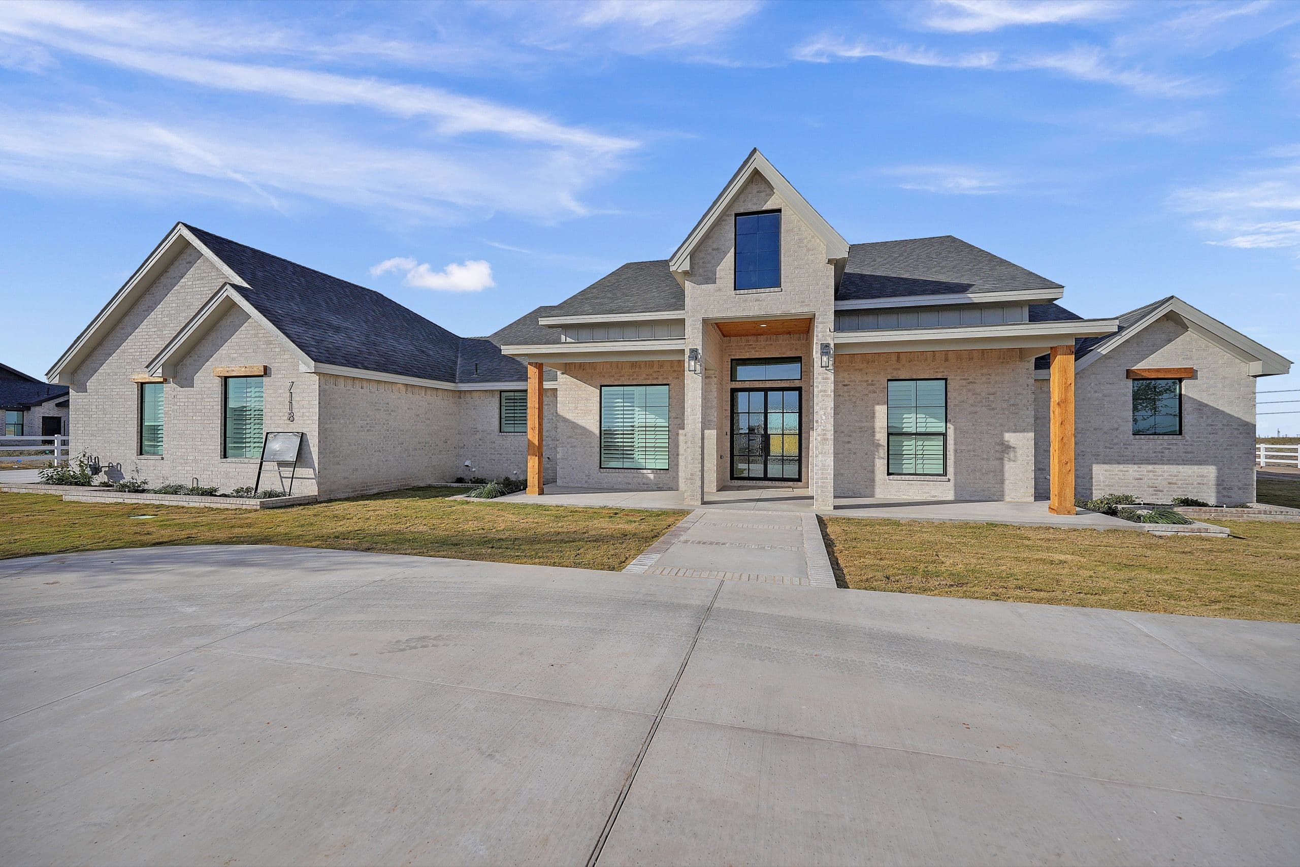 7118 WCR 42 - Photo 2