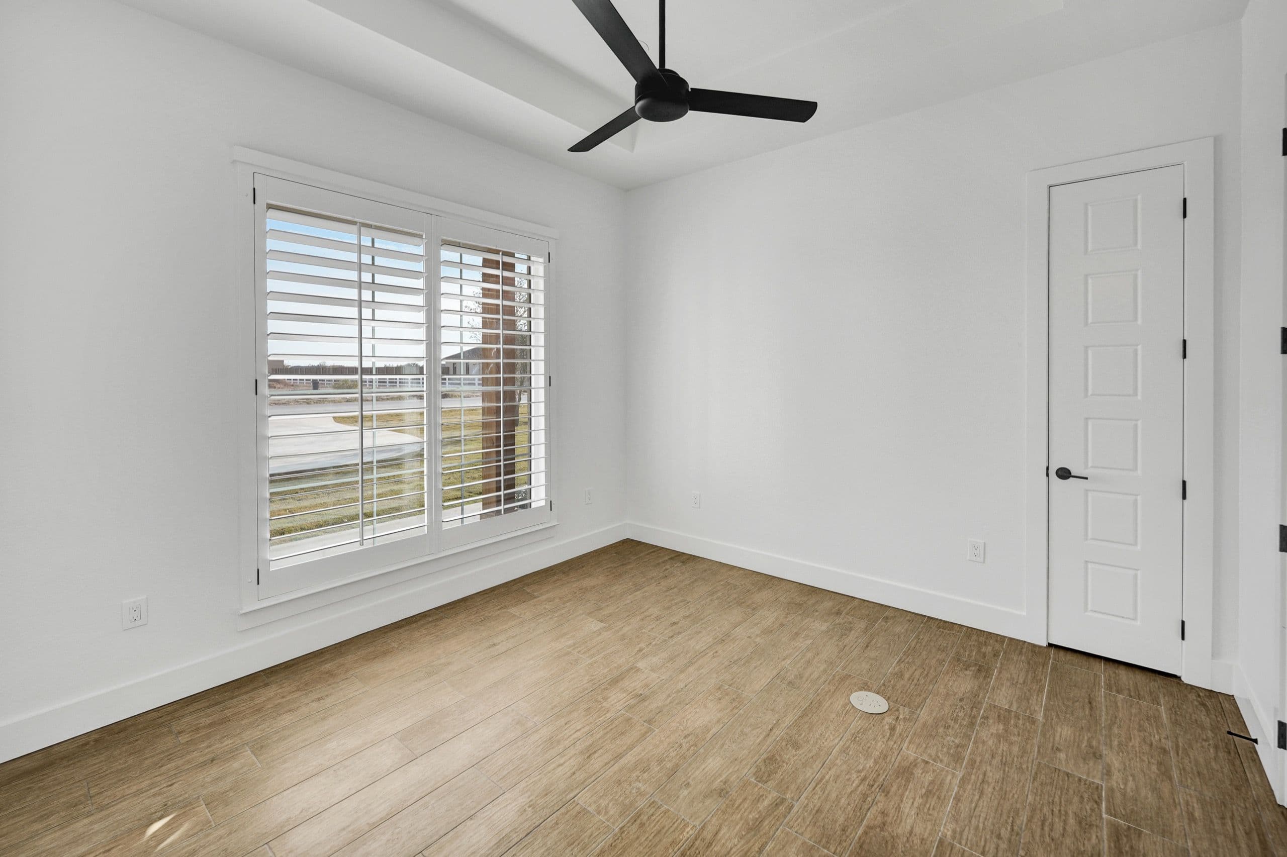 7118 WCR 42 - Photo 4