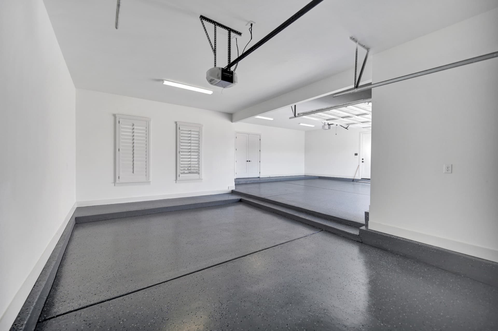 5803 Garrett Dr - Photo 3