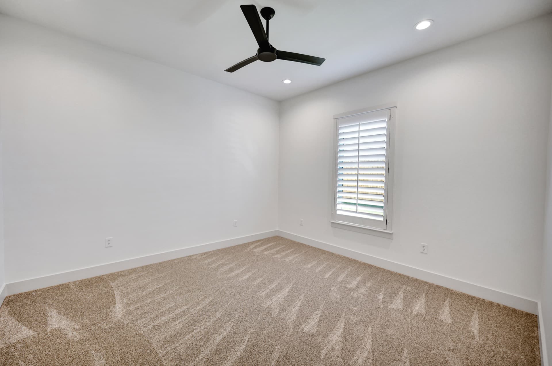 5803 Garrett Dr - Photo 28