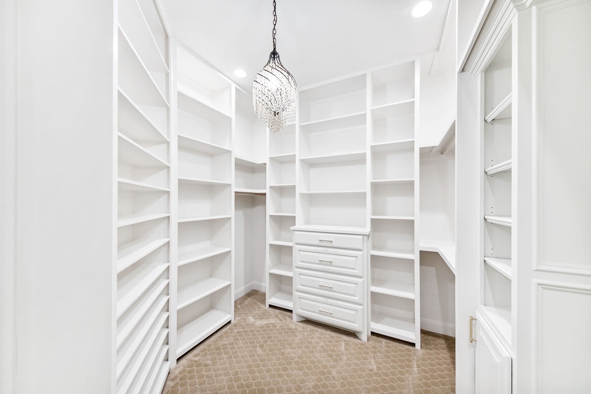 406 Springwood Court - Photo 32