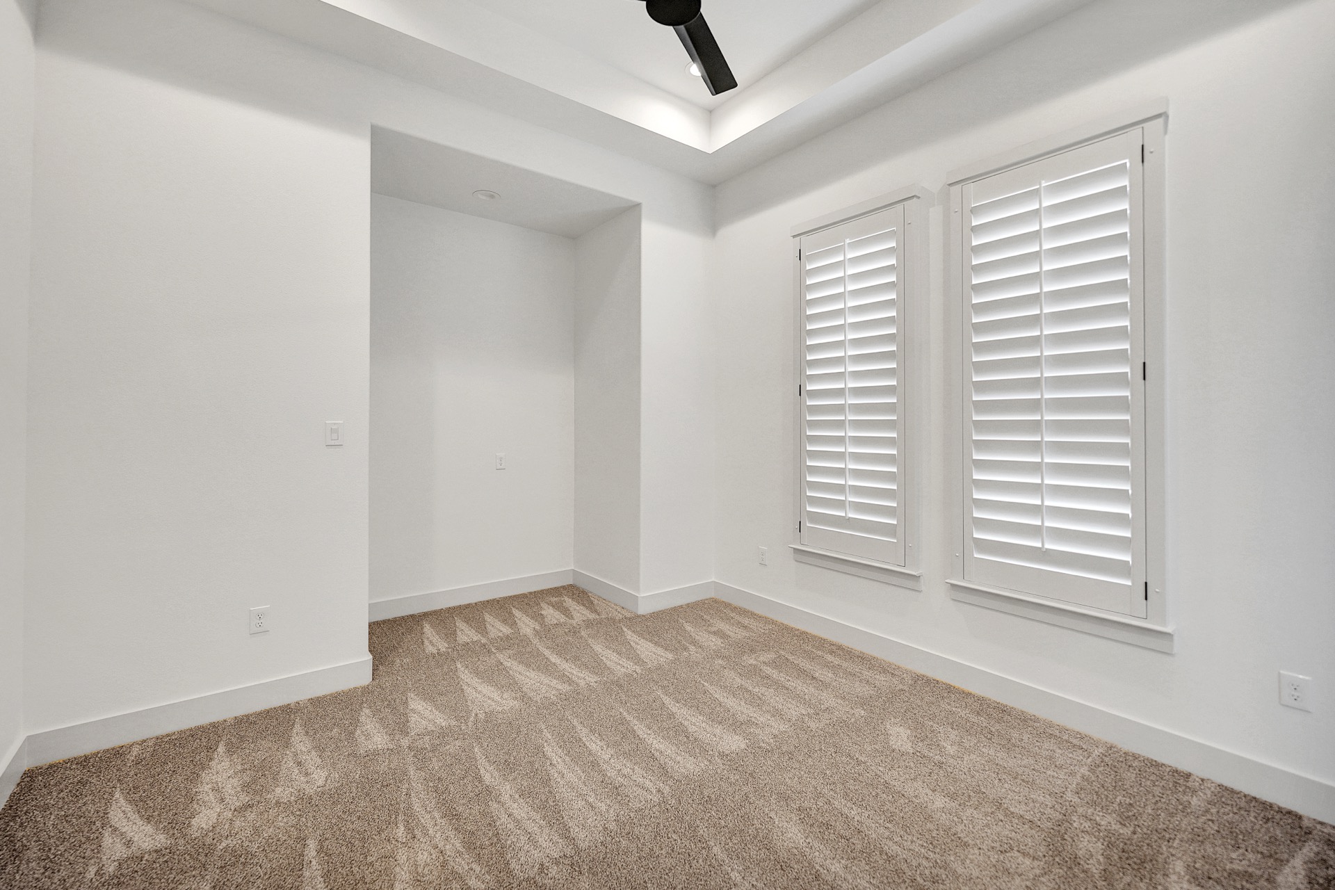 5803 Garrett Dr - Photo 36
