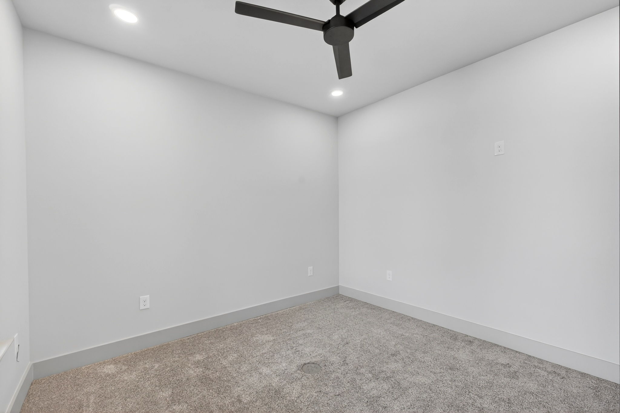 1707 S County Rd 1138 - Photo 51