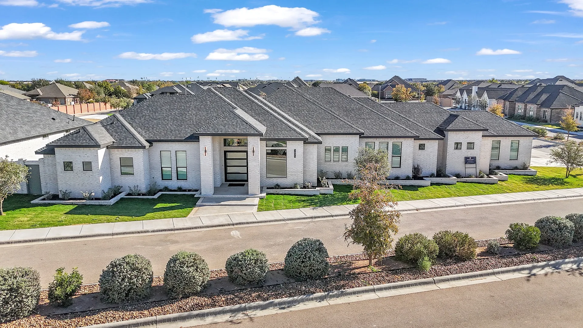 5803 Garrett Dr